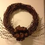Wreath, Grapevine & Pip Ber..